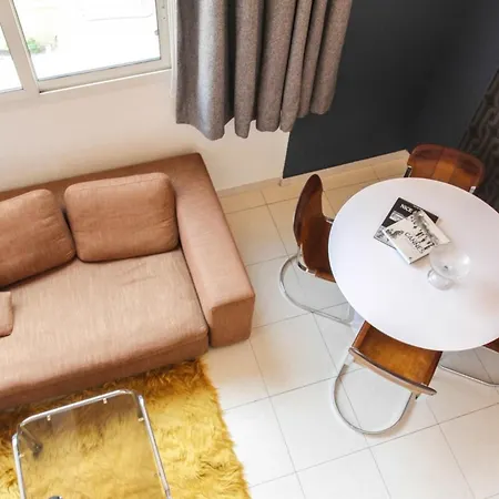 Nice-Duplex-Plage-Parking-Cimatisation * 尼斯