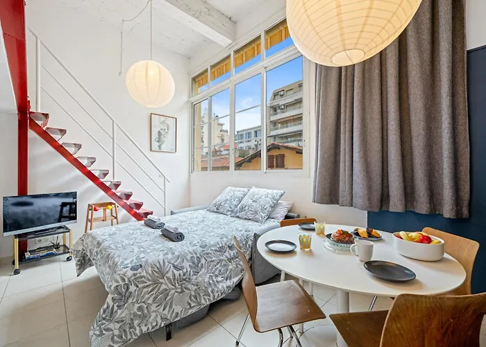 Nice-Duplex-Plage-Parking-Cimatisation 아파트