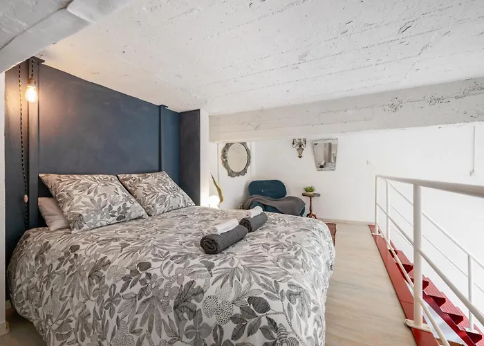 아파트 Nice-Duplex-Plage-Parking-Cimatisation 니스